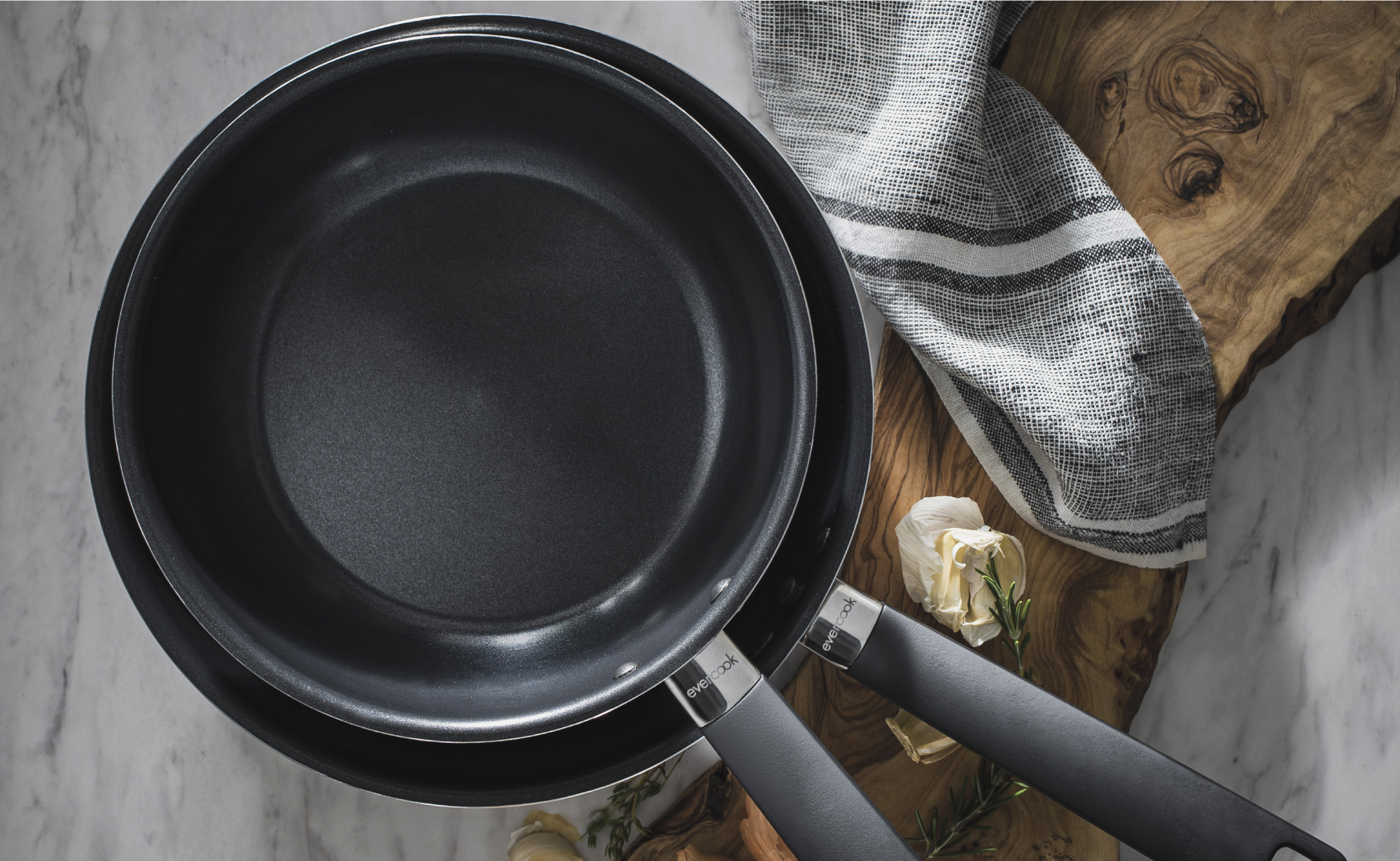 Evercook pro 上位モデルフライパン　デザイン事例　キッチン用品