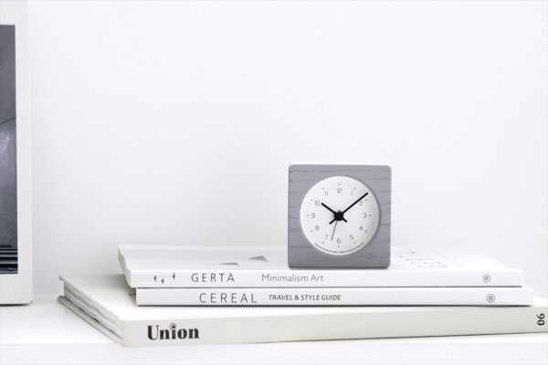 NEUT alarm clock / Lemnos