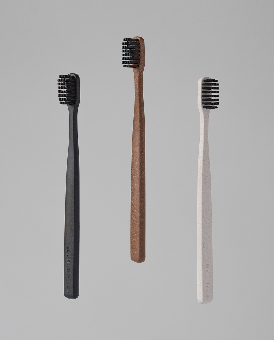 Zero Plastic Handle™ 間伐材からできた歯ブラシ