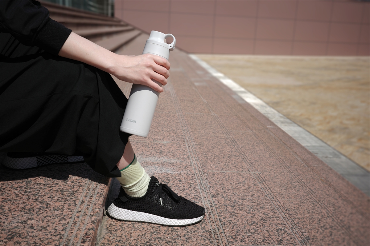 真空断熱ストローボトル MTS-W / タイガー魔法瓶 - デザイン事例 Doogdesign. Inc.